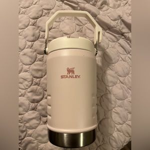 Stanley flip top 40oz water bottle